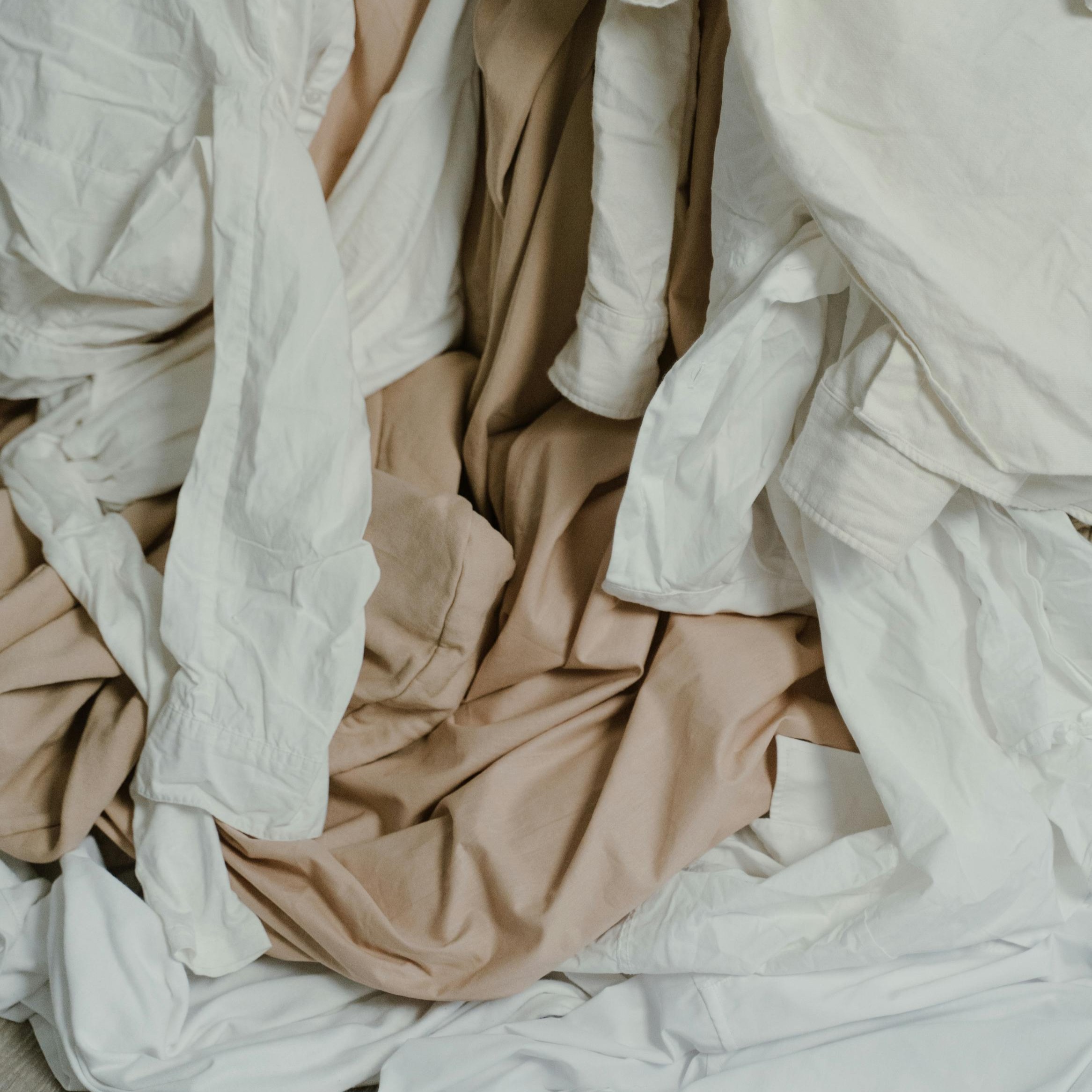 White Oversized Shirt (L)