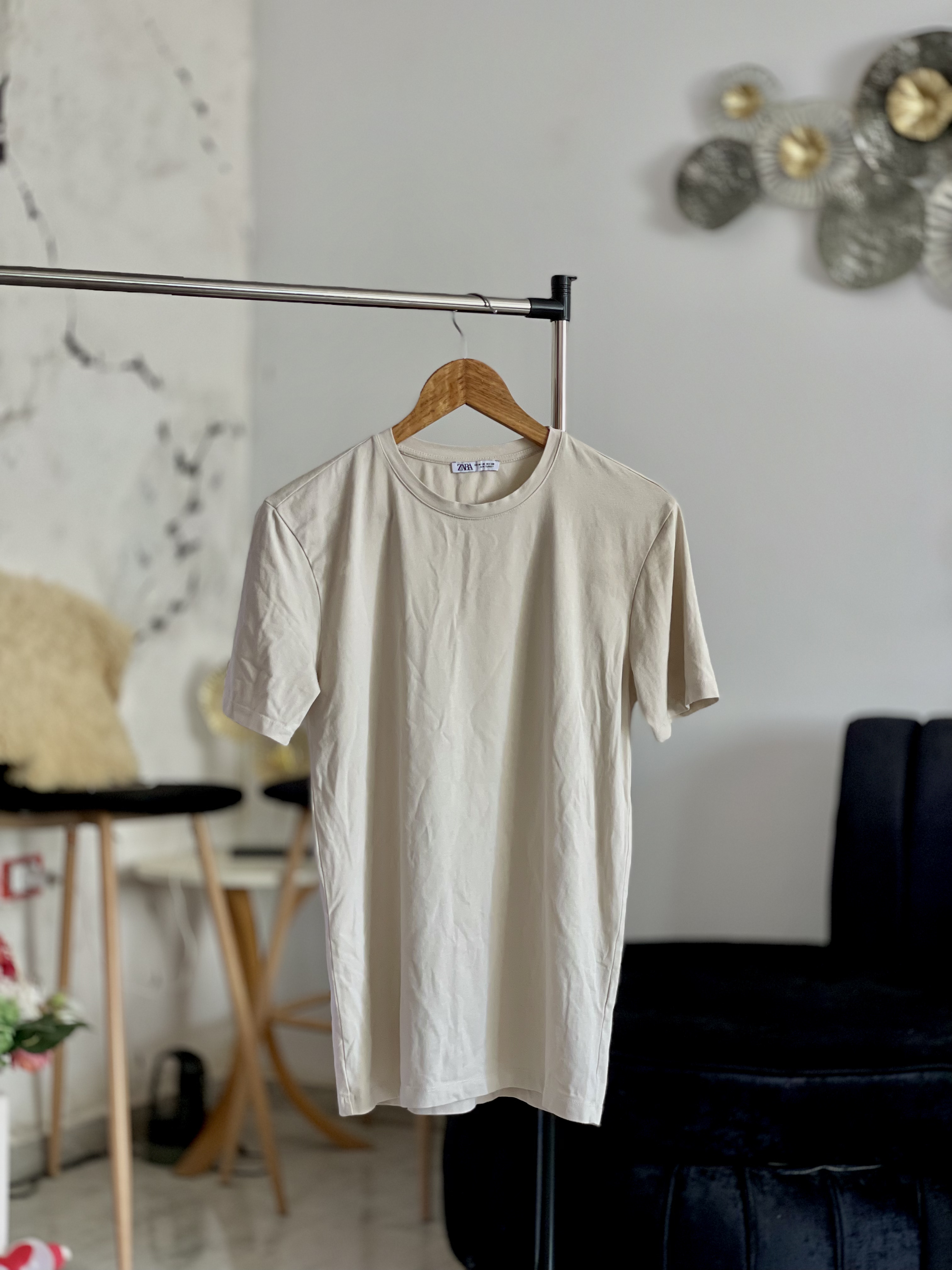 Zara Beige T‑Shirt (S)