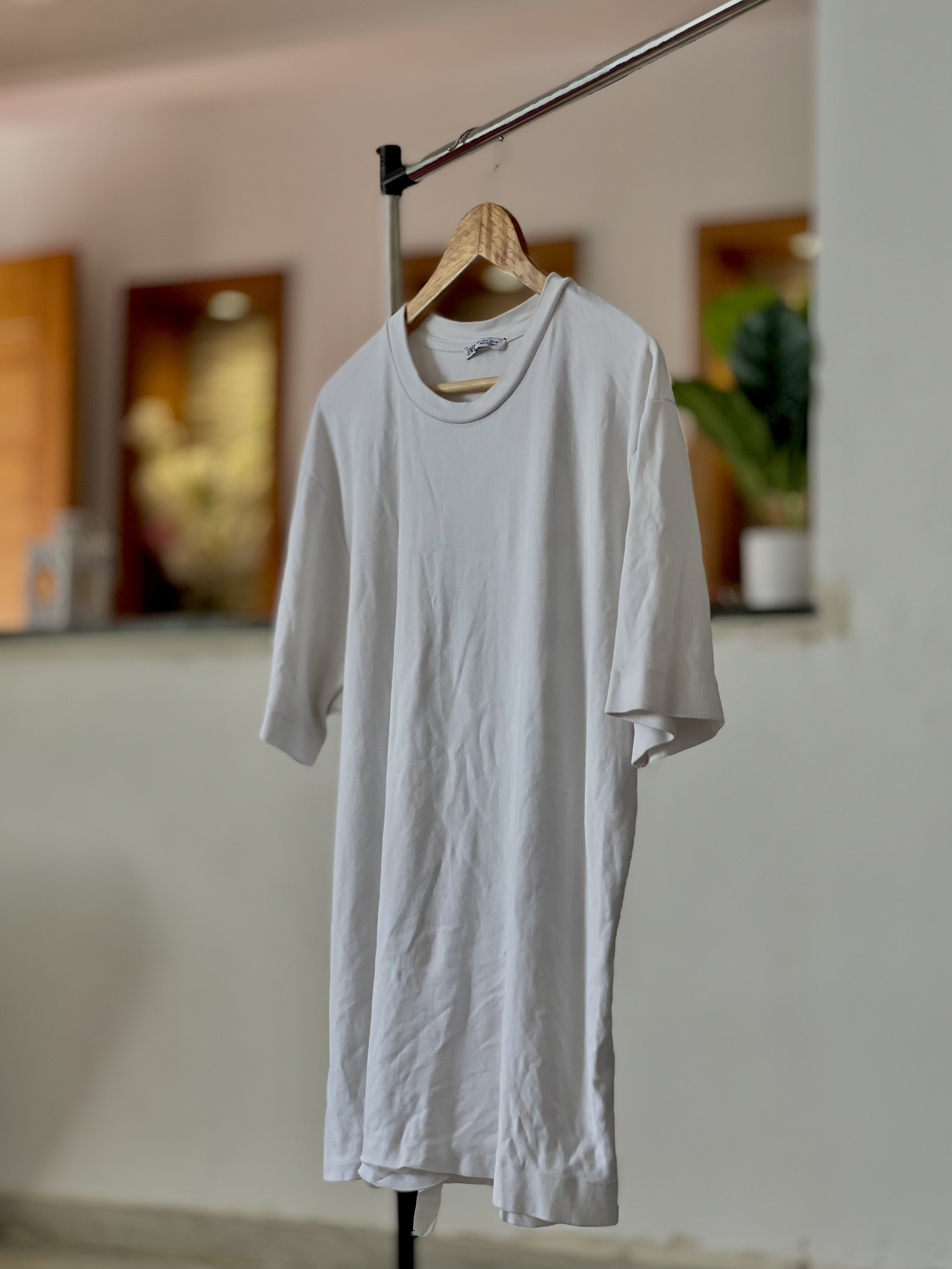 Zara White T‑Shirt (L)